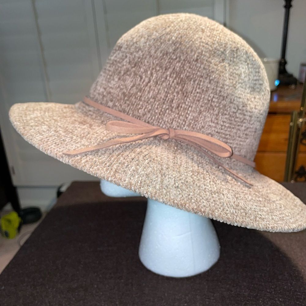 BOHO CHIC A NEW DAY  WOMENS CHENILLE FEDORA PANAMA HAT TAN - Picture 4 of 10